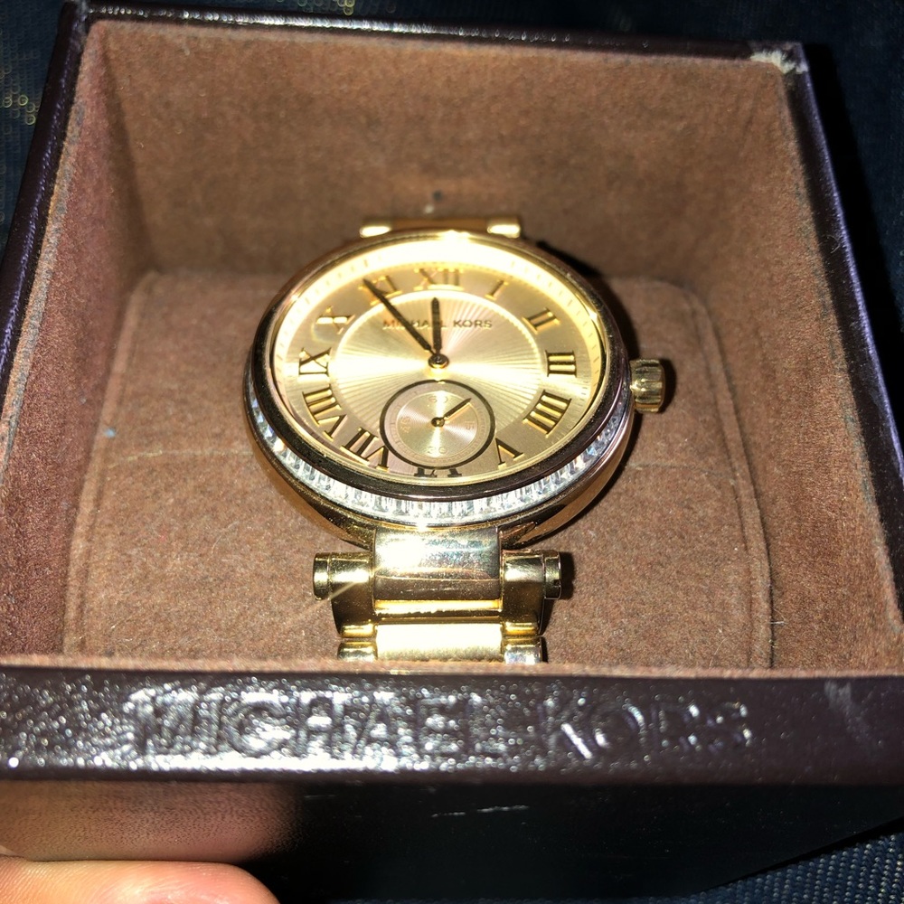 Mk Gold watch